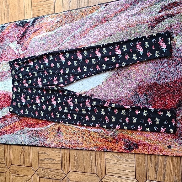 SUPER SOFT LEGGINGS by Lildy - Picture 4 of 6